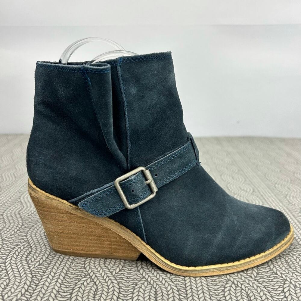 Very Volatile Blue Suede Whitbey Ankle Boots
